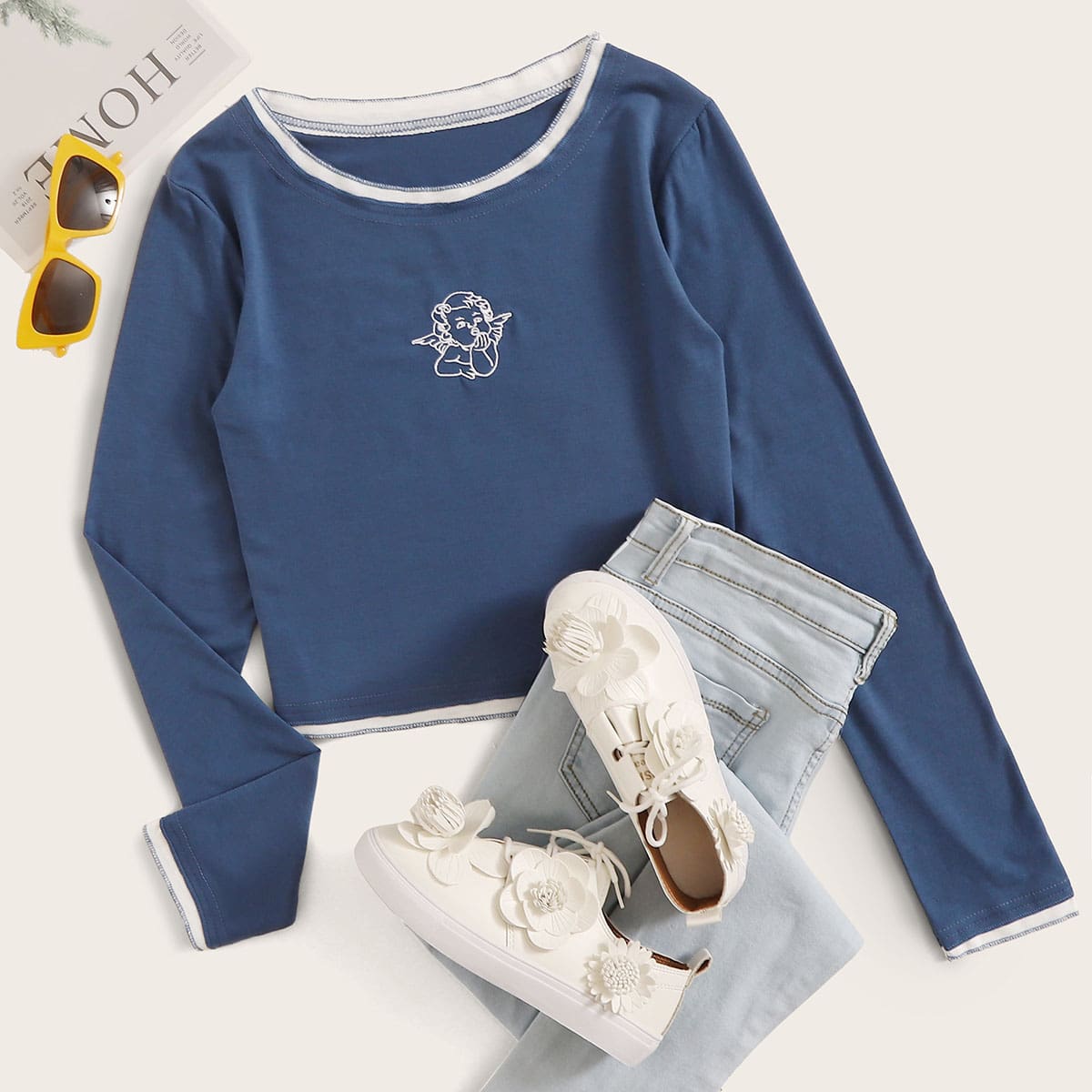

Angel Print Contrast Trim Tee, Blue