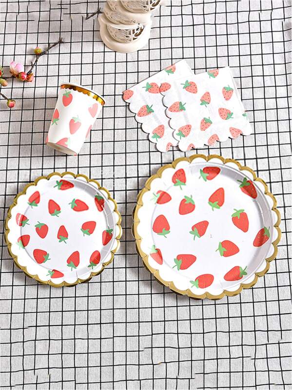 

8pcs Disposable Plate & 8pcs Paper Cup & 20pcs Napkins, Red