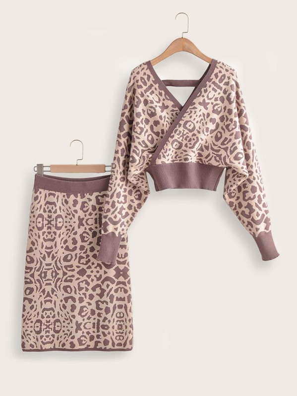 

Graphic Print Surplice Front Sweater & Sweater Skirt, Multicolor
