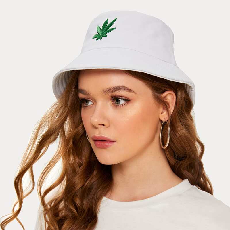 

Leaf Embroidery Bucket Hat, White