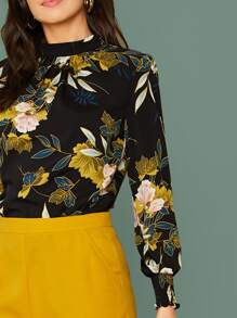 Mulvari Floral Print Mock Neck Top - Multicolor - View 4