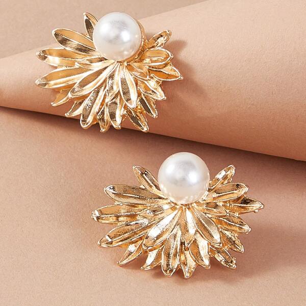 

1pair Faux Pearl Decor Radiation Flower Earrings, Gold