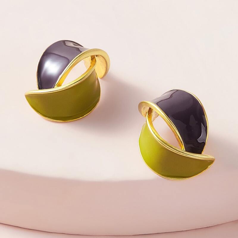 

1pair Two Tone Cuff Hoop Patched Earrings, Multicolor