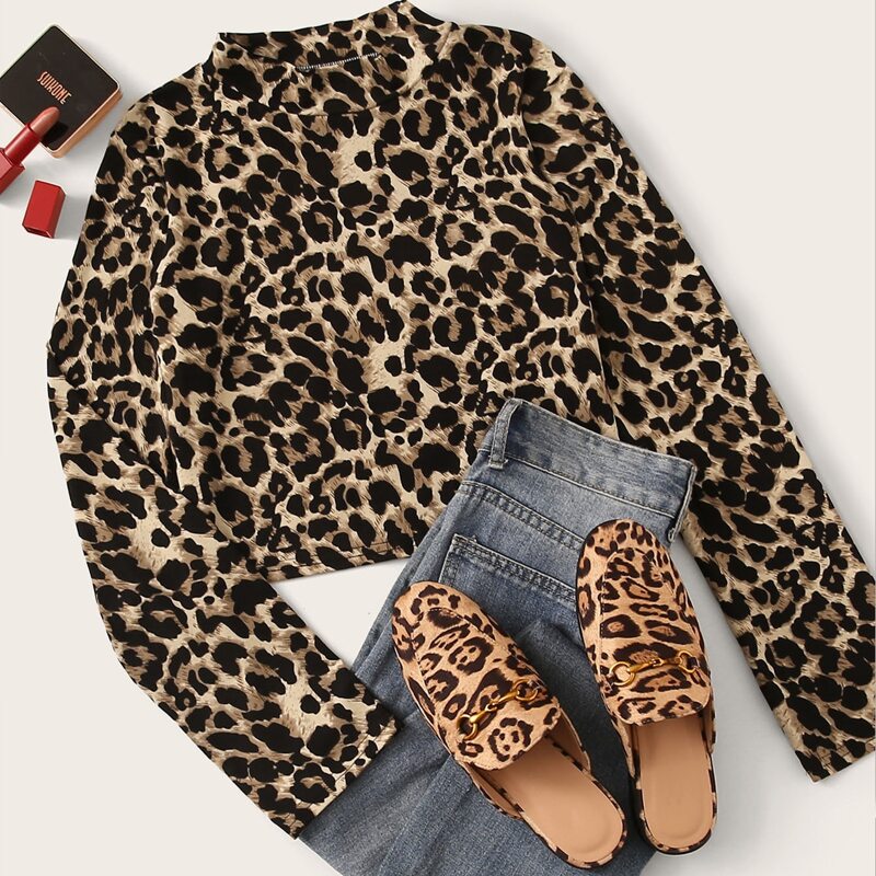 

Mock Neck Leopard Print Tee, Multicolor