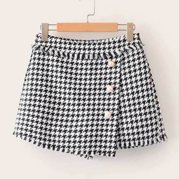 

Pearl Button Tweed Culotte Shorts, Black and white