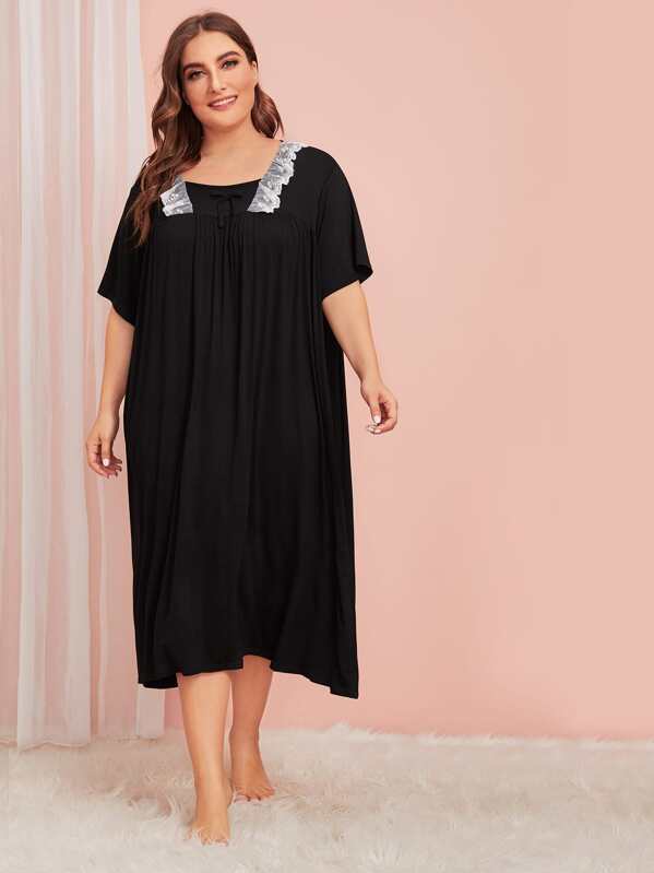 

Plus Contrast Lace Night Dress, Black, Franziska