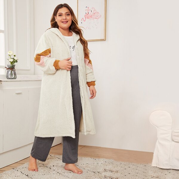 

Plus Colorblock Plush Hooded Robe, Beige