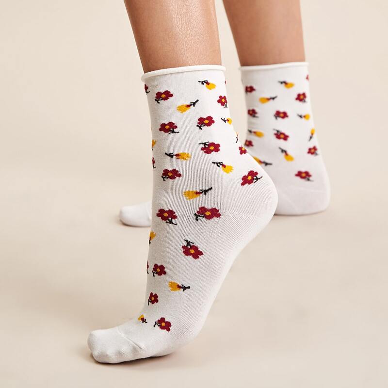 

1pair Ditsy Floral Pattern Socks, Multicolor