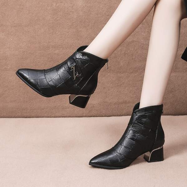 

Metal Detail Point Toe Zip Back Chunky Boots, Black