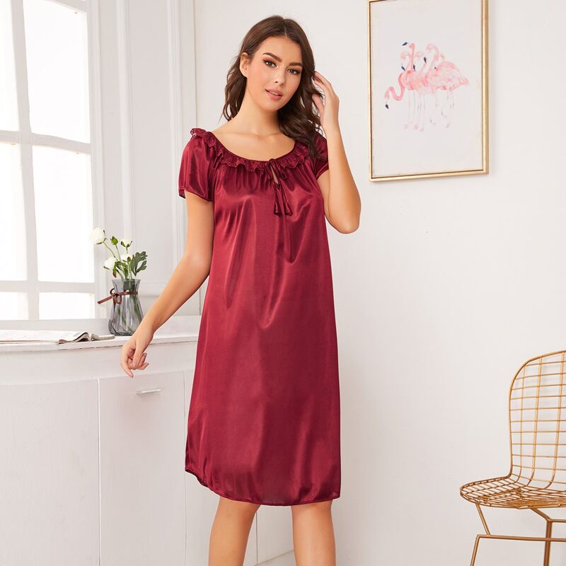 

Contrast Lace Satin Night Dress, Burgundy