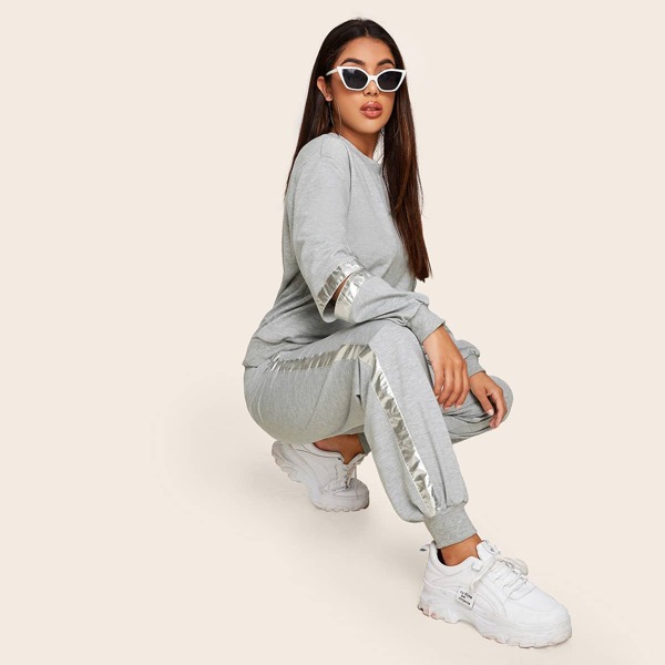 

Metallic Side Seam Heather Grey Sweatpants