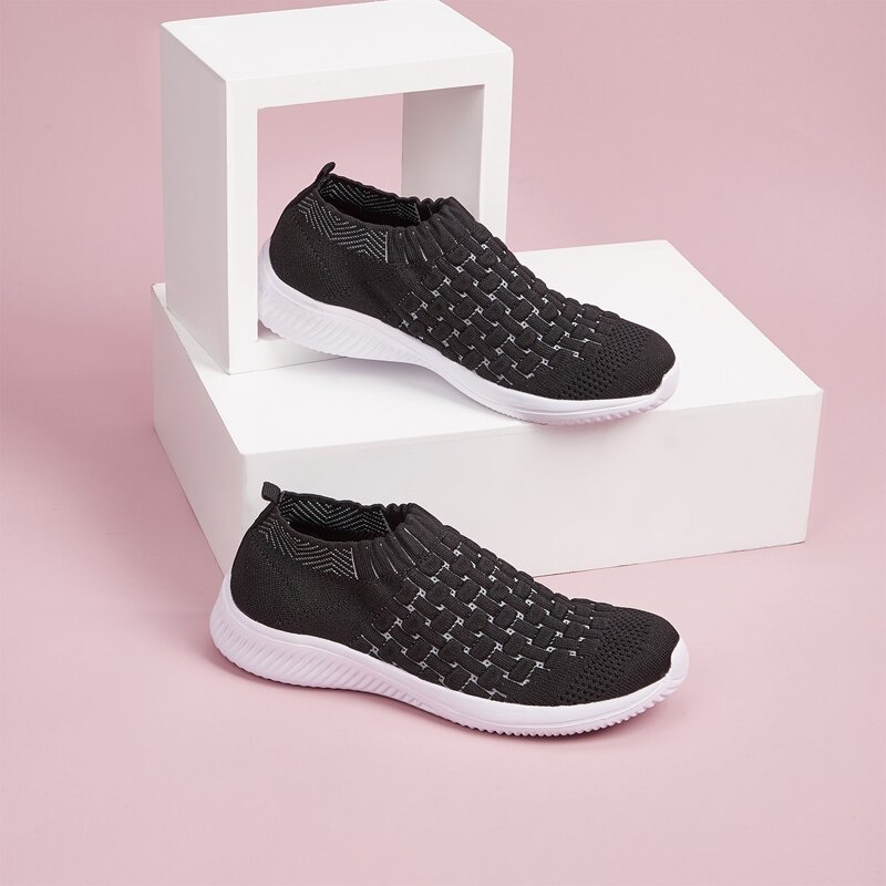 

Low Top Slip On Knit Sneakers, Black
