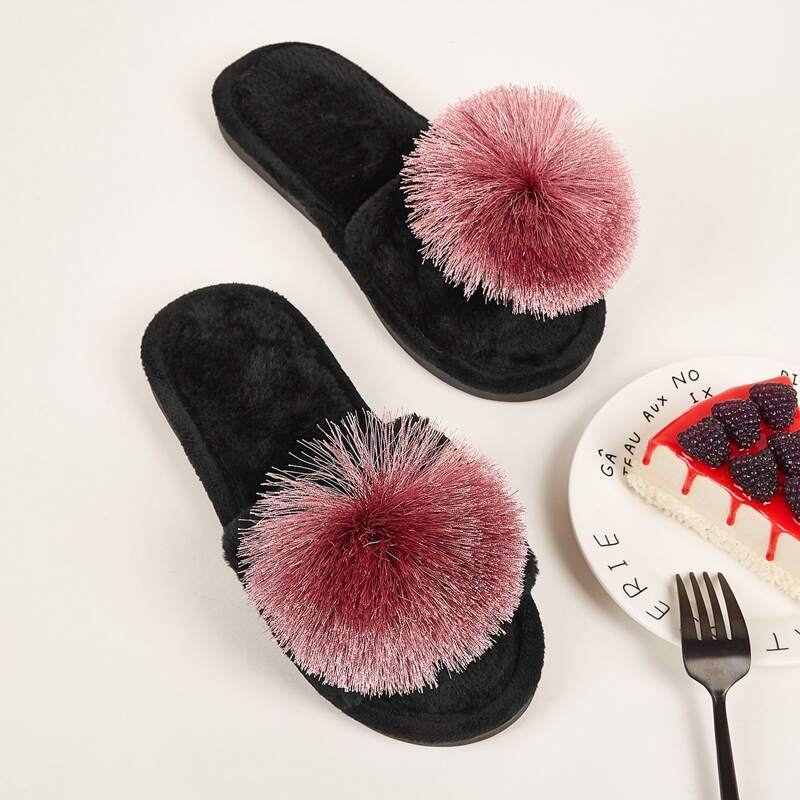 

Pom Pom Decor Fluffy Slippers, Multicolor