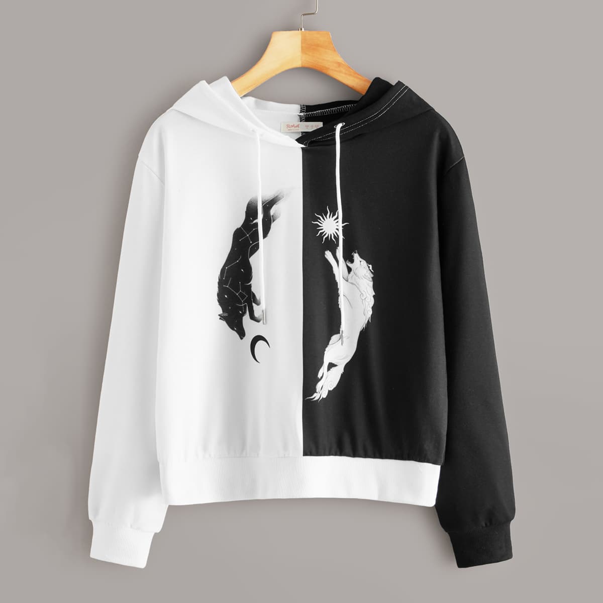 

Two Tone Wolf Print Drawstring Hoodie, Black and white