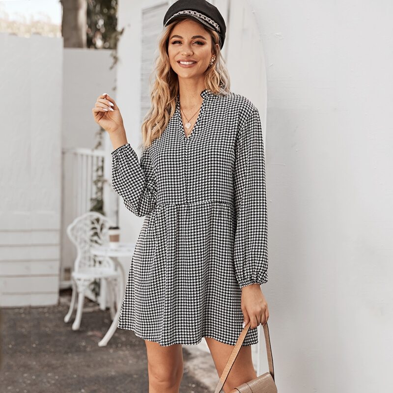 

Houndstooth Print Notched Collar Dress, Black and white