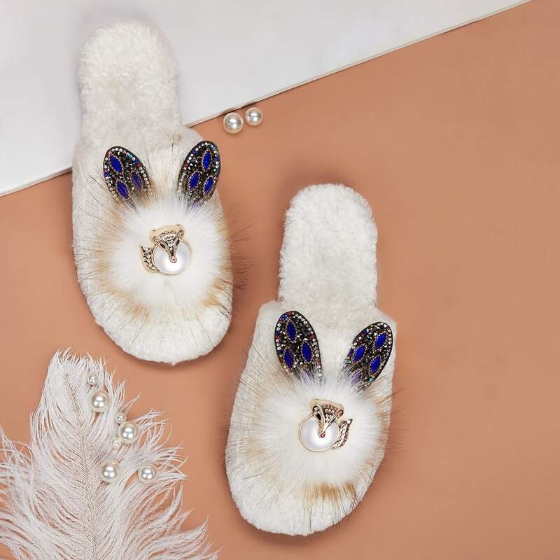 

Faux Pearl & Rhinestone Decor Fluffy Slippers, White