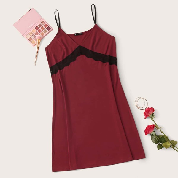 

Plus Contrast Lace Trim Cami Nightdress, Burgundy
