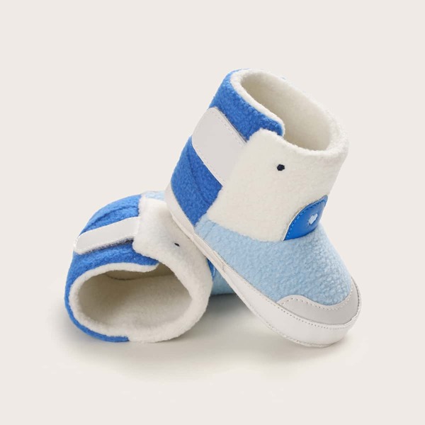 

Baby Boy Heart Emboridered Velcro Strap Boots, Multicolor