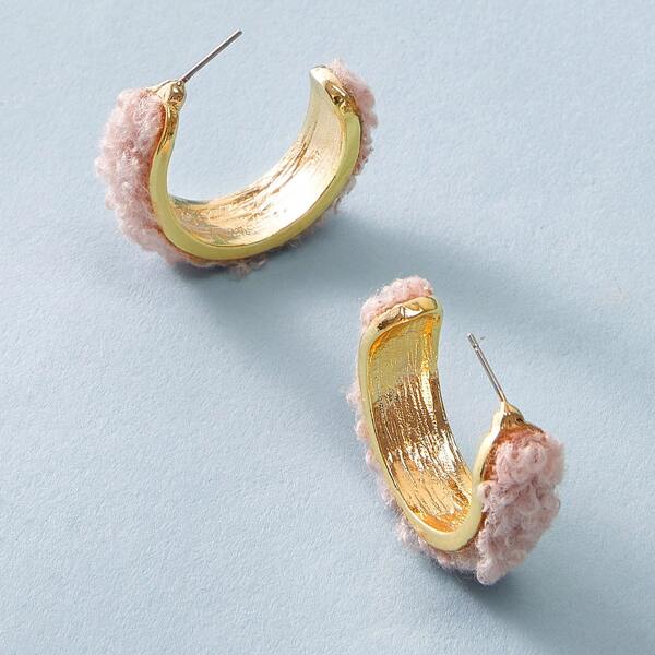 

1pair Fluffy Cuff Hoop Earrings, Pink