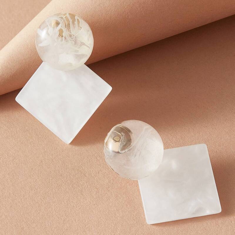 

1pair Resin Geometric Pattern Drop Earrings, White