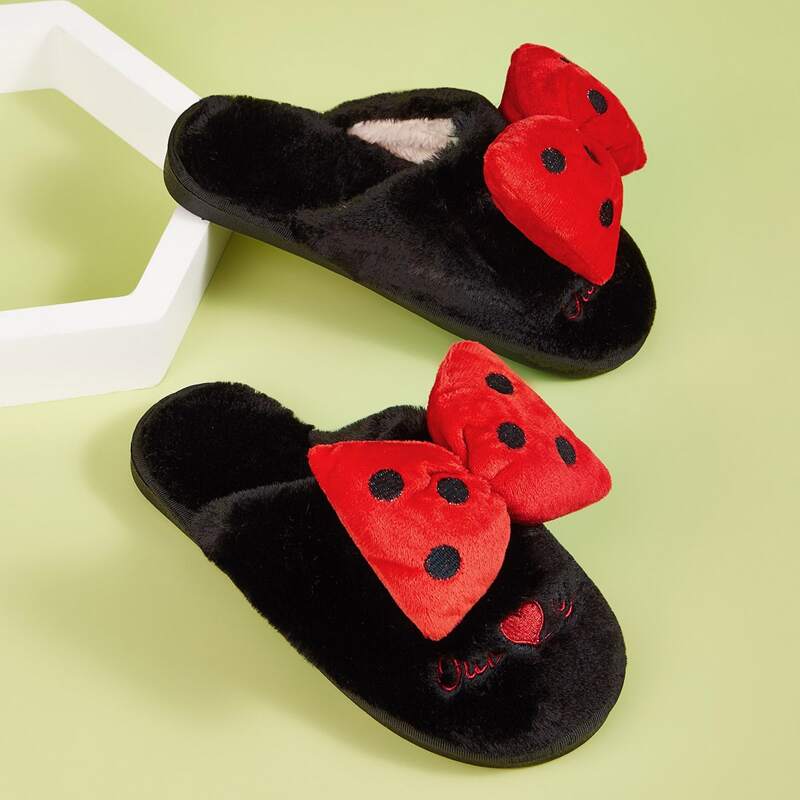 

Polka Dot Bow Fluffy Slippers, Multicolor