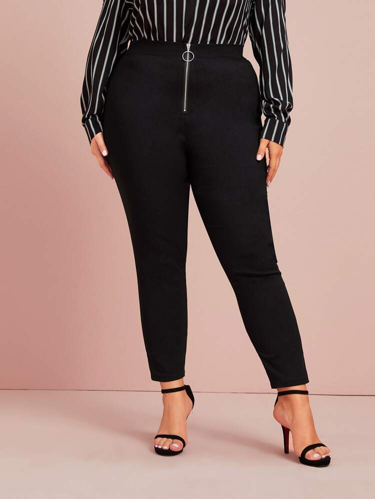 Svart Dragkedja Slätt Elegant Plus Size Jeans | SHEIN SE Svart Knapp Slätt Elegant Plus Size Klänning | SHEIN SE