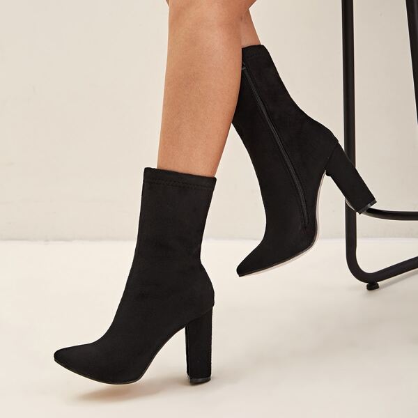 

Side Zip Point Toe Chunky Boots, Black