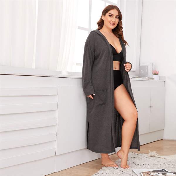 

Plus Solid Pocket Detail Hooded Robe, Grey