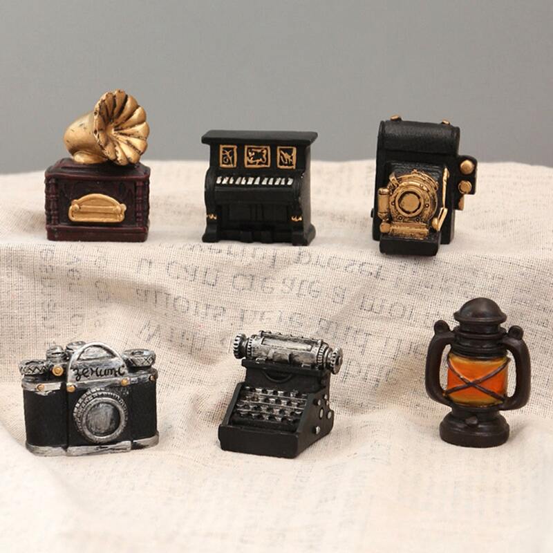 

1pc Random Mini Vintage Decorative Object, Multicolor