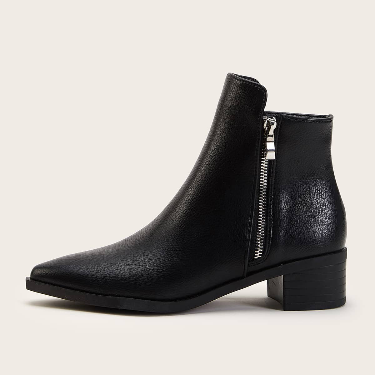 

Point Toe Chunky Ankle Boots, Black