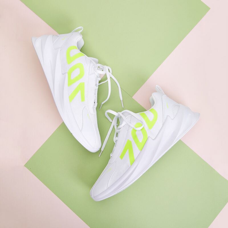 

Guys Number Print Lace-up Sneakers, White