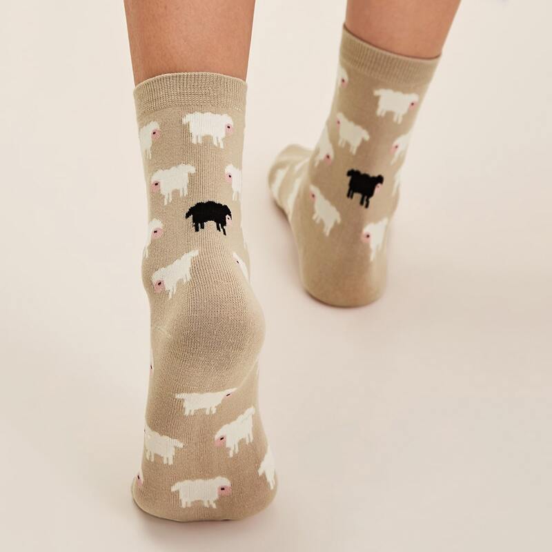 

1pair Alpaca Pattern Socks, Khaki