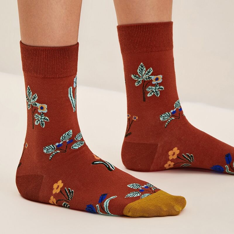 

1pair Flower & Leaf Pattern Socks, Red