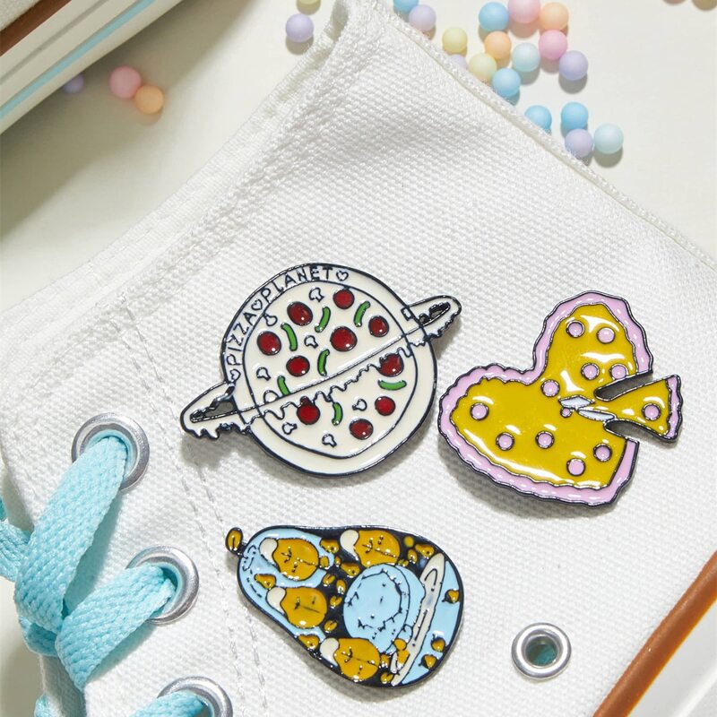 

3pcs Pizza Planet Design Brooch, Multicolor