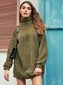 SHEIN 高領落肩絨毛連衣裙 - 軍綠色 - 查看 1