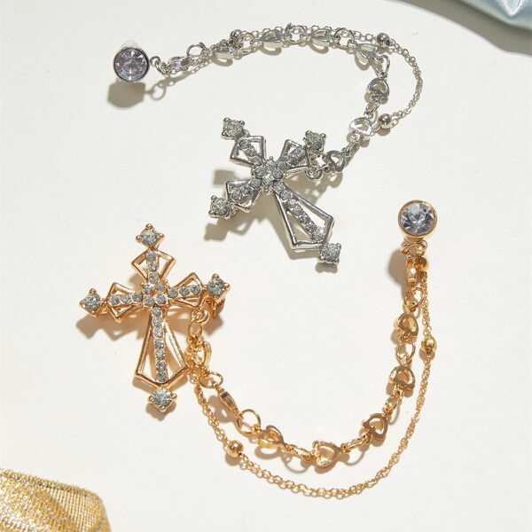 

2pcs Rhinestone Engraved Cross Shaped Chain Brooches Set, Multicolor