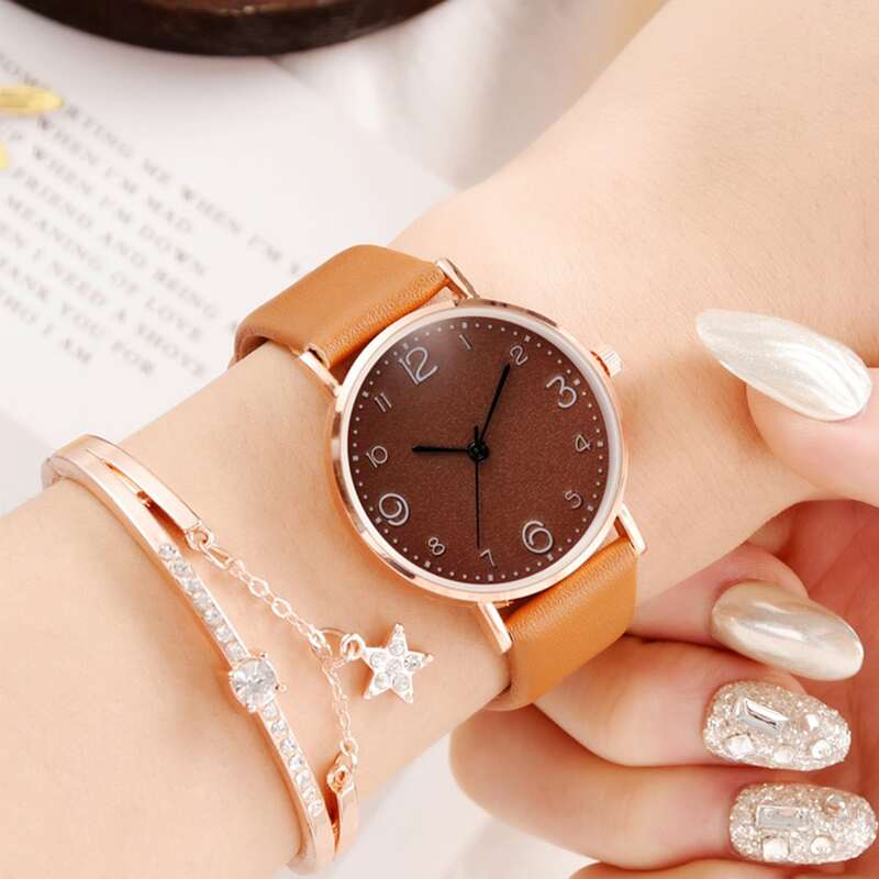 

2pcs Minimalist PU Leather Strap Watch With Bracelet