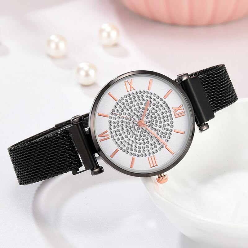 

Mesh Strap Rhinestone Engraved Dial Watch