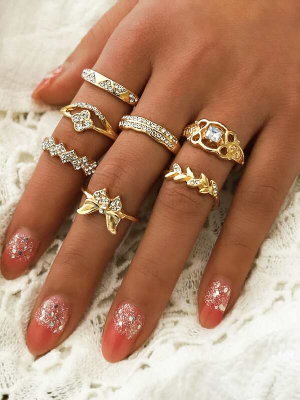 

7pcs Rhinestone Engraved Butterfly Decor Ring, White
