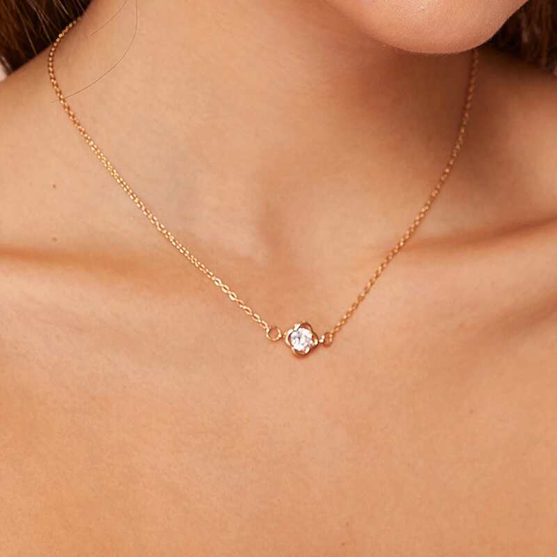 

1pc Rhinestone Decor Clover Charm Necklace, Gold
