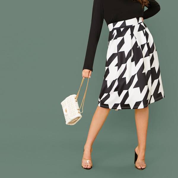 

Plus Zipper Side Houndstooth Print Skirt, Black and white