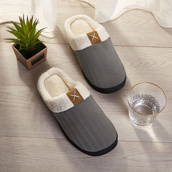 

Men Contrast Faux Fur Wide Fit Slippers, Grey