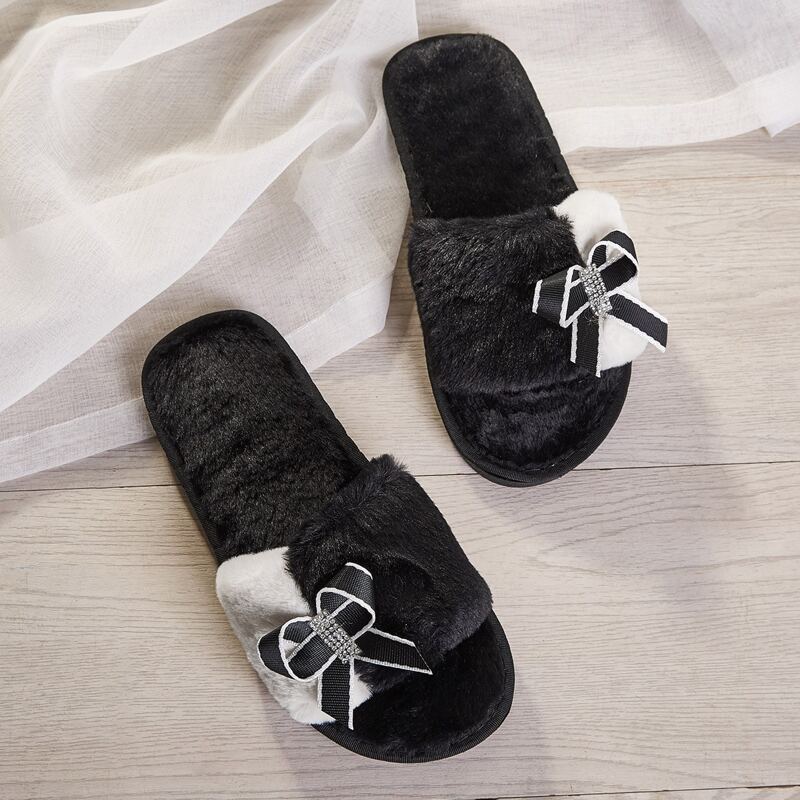 

Rhinestone & Bow Decor Fluffy Slippers, Black and white