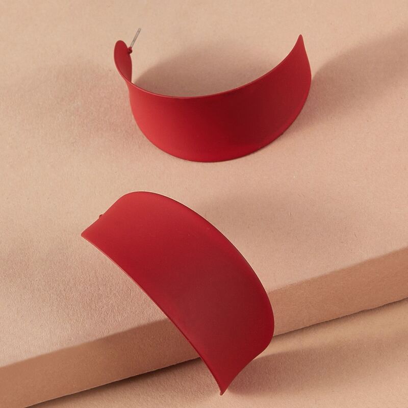 

1pair Solid Earrings, Red