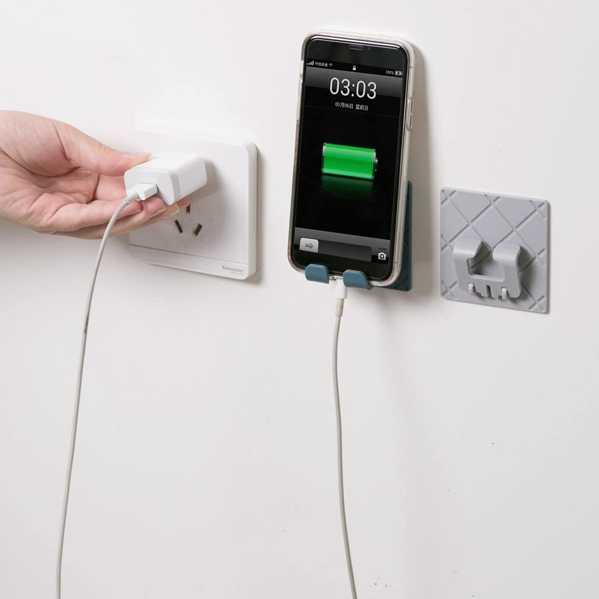 

3pcs Random Color Plug Holder