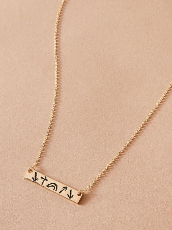 

1pc Carved Arrow Pendant Necklace, Gold