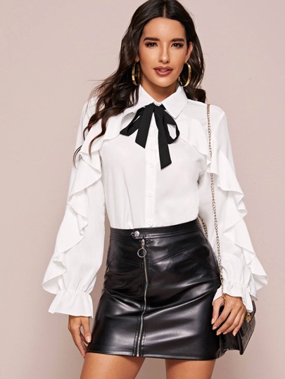 Blouse avec plis et nœud