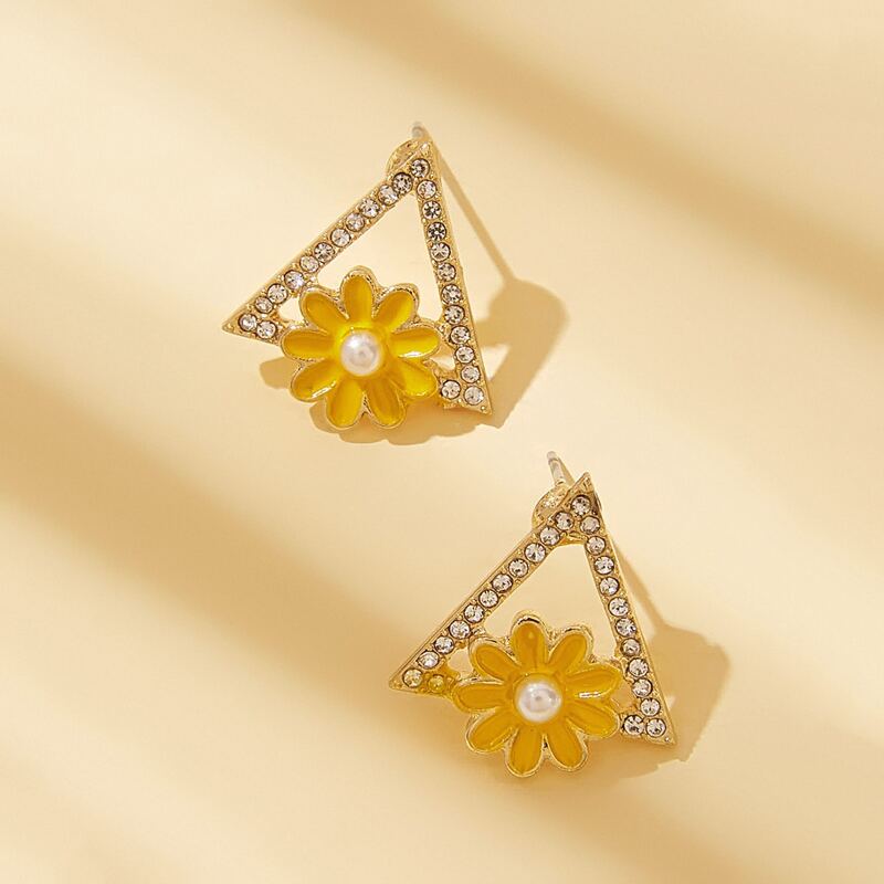 

1pair Flower & Rhinestone Decor Triangle Earrings, Gold