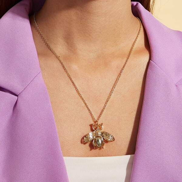 

1pc Beatles Charm Necklace, Gold