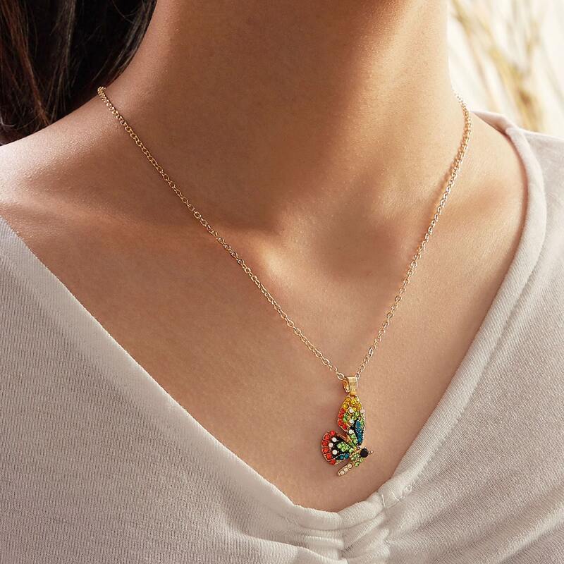 

1pc Rhinestone Engraved Butterfly Charm Necklace, Multicolor